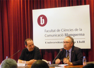 Vicent Sanchís i Carod-Rovira durant la conferència a Blanquerna